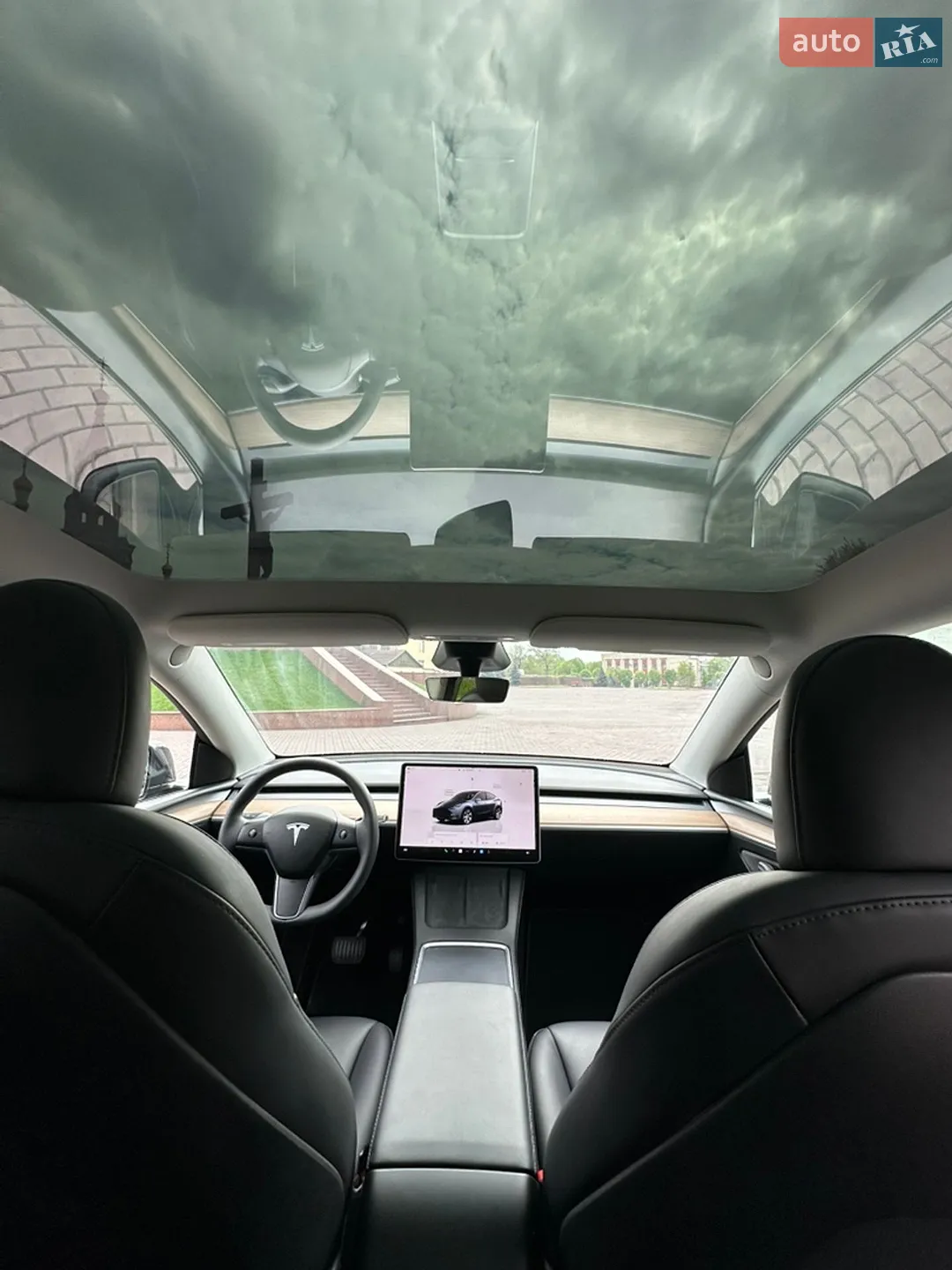 Tesla Model Y 2024 VIN 7SAYGAEE0RF023725 фото оголошення 26 з 43