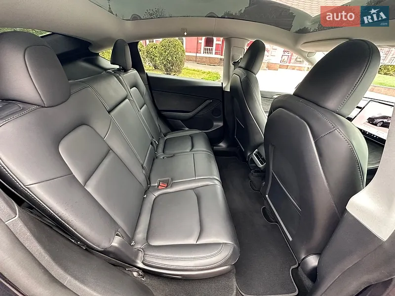 Tesla Model Y 2024 VIN 7SAYGAEE0RF023725 фото оголошення 19 з 81
