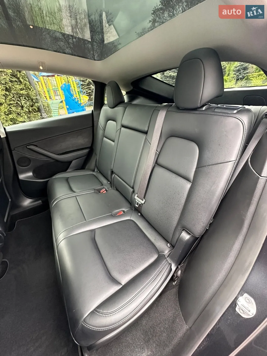 Tesla Model Y 2024 VIN 7SAYGAEE0RF023725 фото оголошення 30 з 43