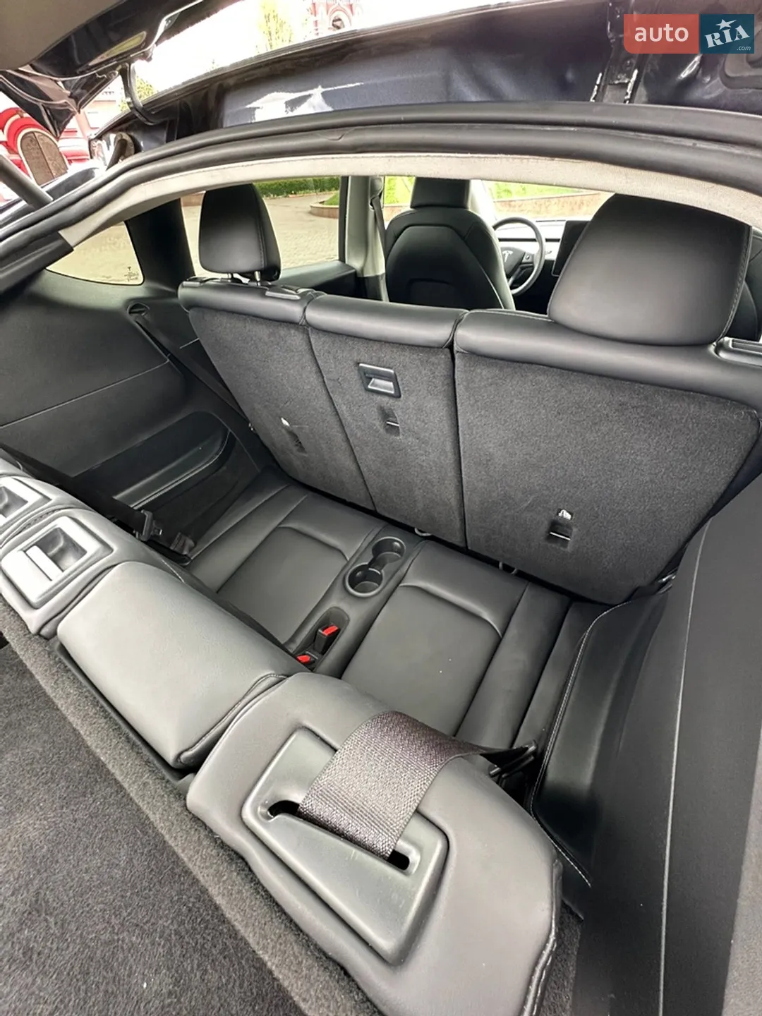 Tesla Model Y 2024 VIN 7SAYGAEE0RF023725 фото оголошення 35 з 43