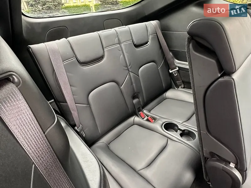 Tesla Model Y 2024 VIN 7SAYGAEE0RF023725 фото оголошення 37 з 81