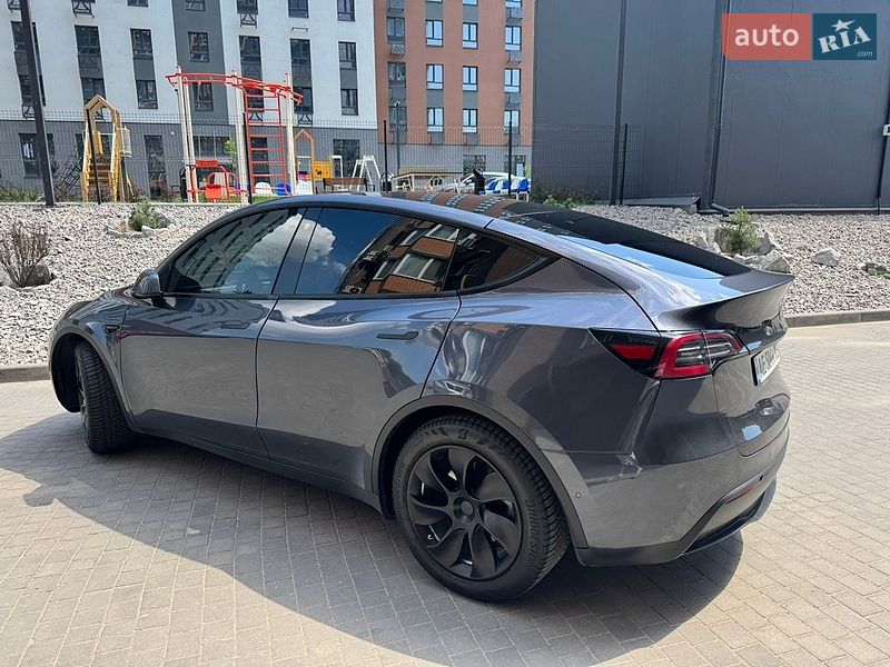 Внедорожник / Кроссовер Tesla Model Y 2021 в Днепре