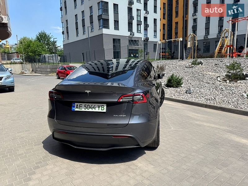 Внедорожник / Кроссовер Tesla Model Y 2021 в Днепре