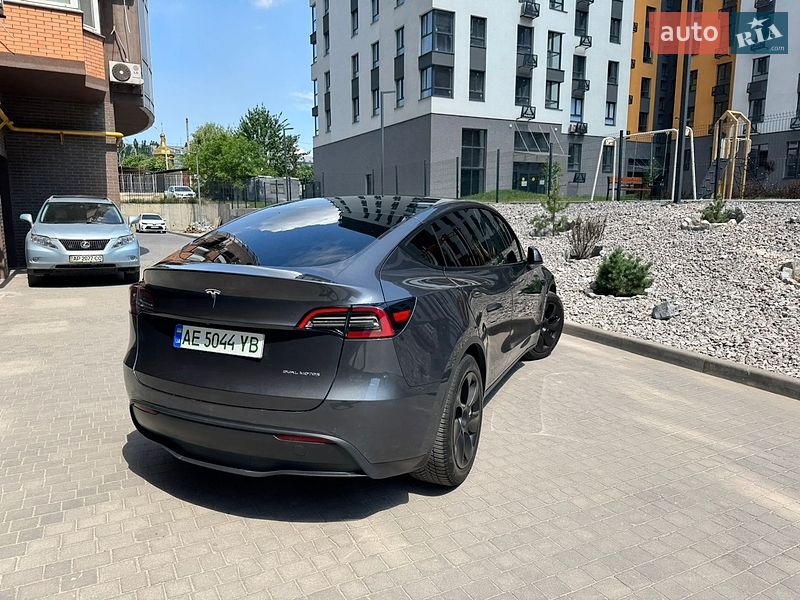Внедорожник / Кроссовер Tesla Model Y 2021 в Днепре
