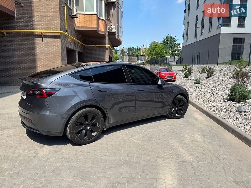 Внедорожник / Кроссовер Tesla Model Y 2021 в Днепре