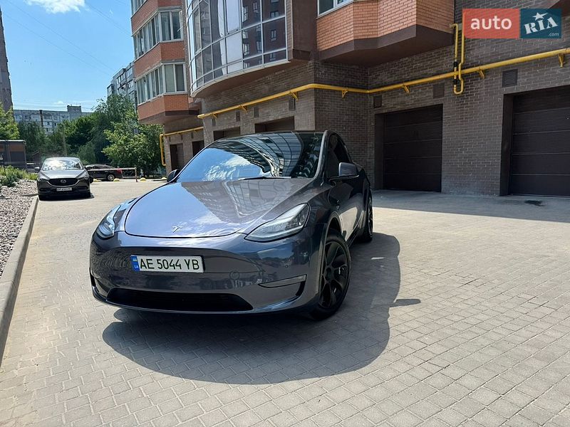 Внедорожник / Кроссовер Tesla Model Y 2021 в Днепре