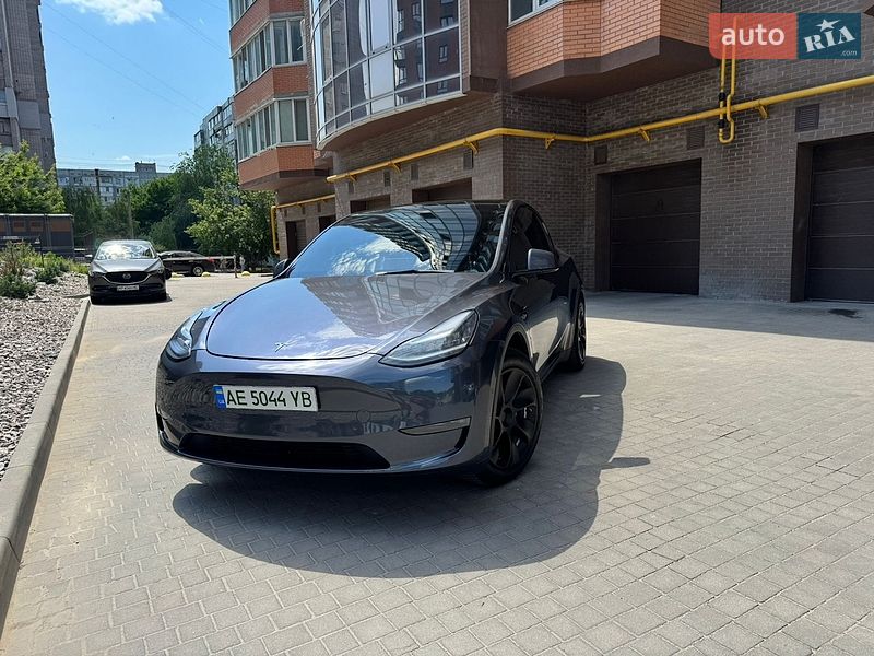 Внедорожник / Кроссовер Tesla Model Y 2021 в Днепре