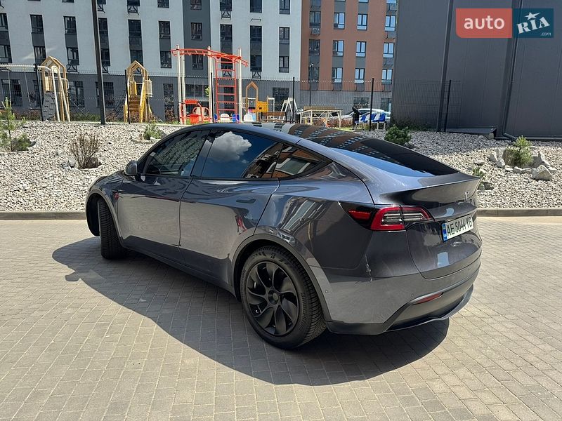 Внедорожник / Кроссовер Tesla Model Y 2021 в Днепре