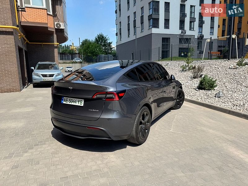 Внедорожник / Кроссовер Tesla Model Y 2021 в Днепре