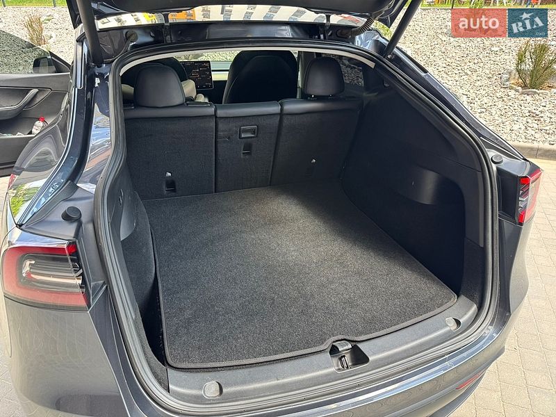 Внедорожник / Кроссовер Tesla Model Y 2021 в Днепре