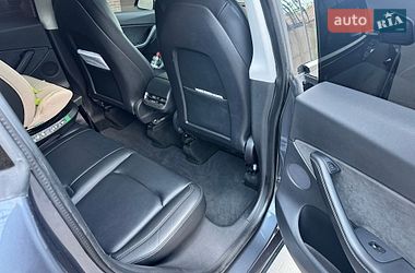 Внедорожник / Кроссовер Tesla Model Y 2021 в Днепре