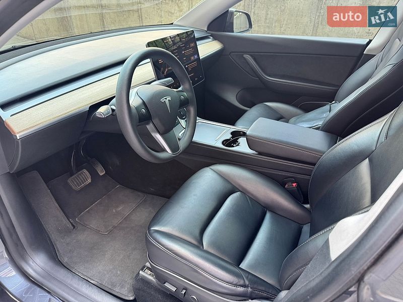 Внедорожник / Кроссовер Tesla Model Y 2021 в Днепре