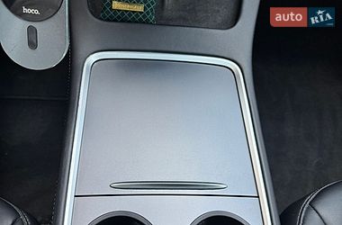 Внедорожник / Кроссовер Tesla Model Y 2021 в Днепре