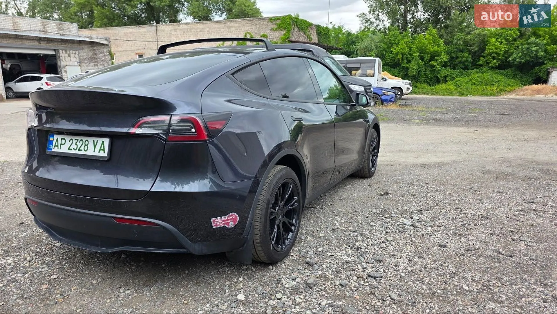 2024 Tesla Model Y - мініатюра 3