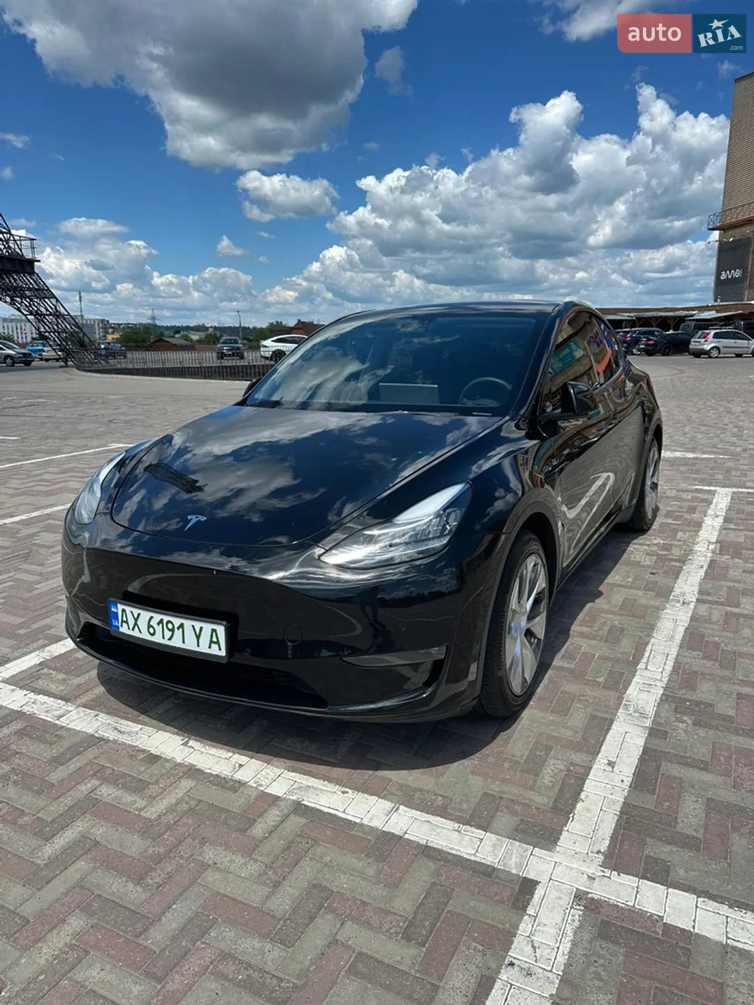 2022 Tesla Model Y - фото 1