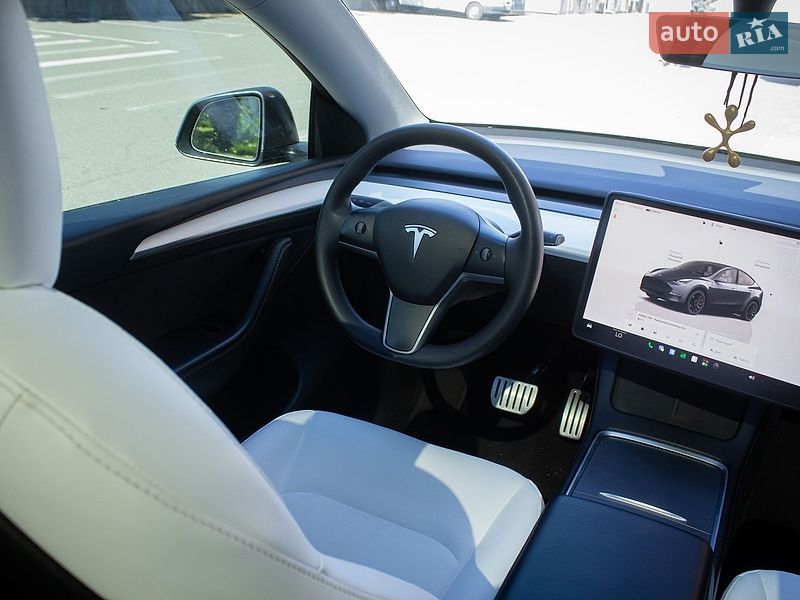 Позашляховик / Кросовер Tesla Model Y 2022 в Києві