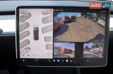 Позашляховик / Кросовер Tesla Model Y 2022 в Києві