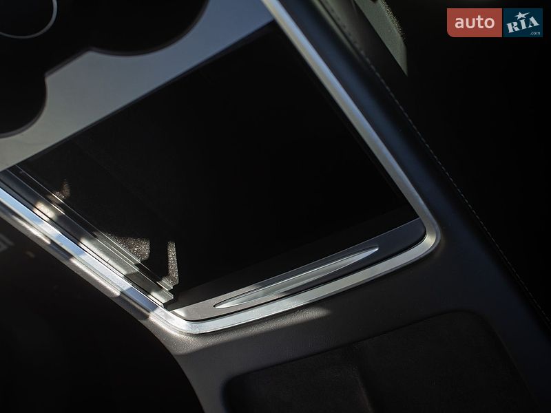 Позашляховик / Кросовер Tesla Model Y 2022 в Києві