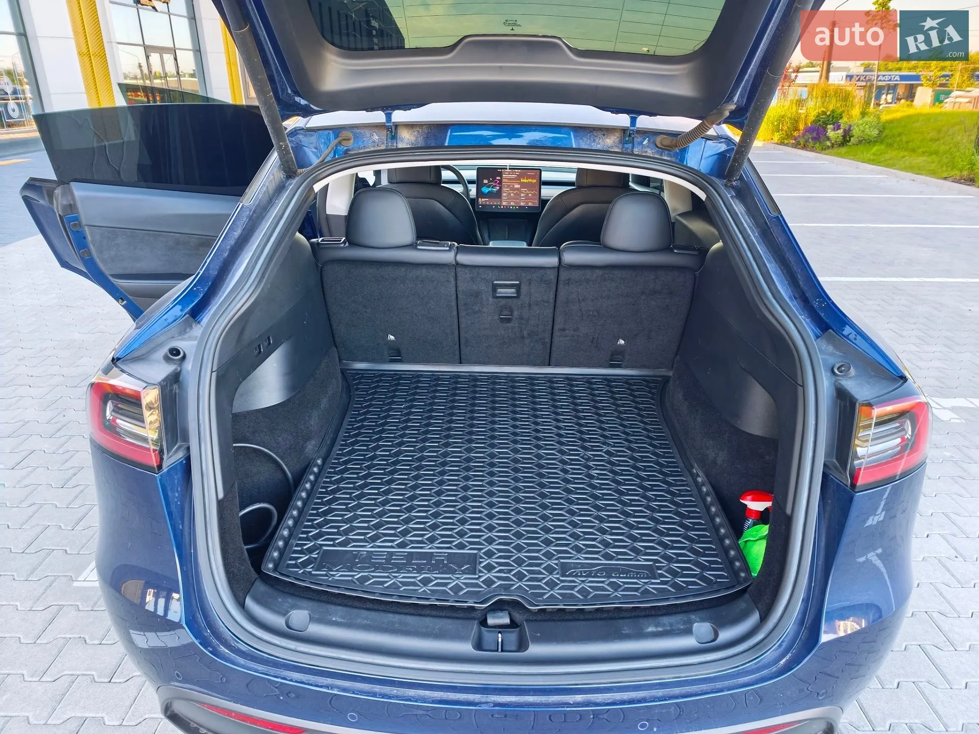 2021 Tesla Model Y - мініатюра 17