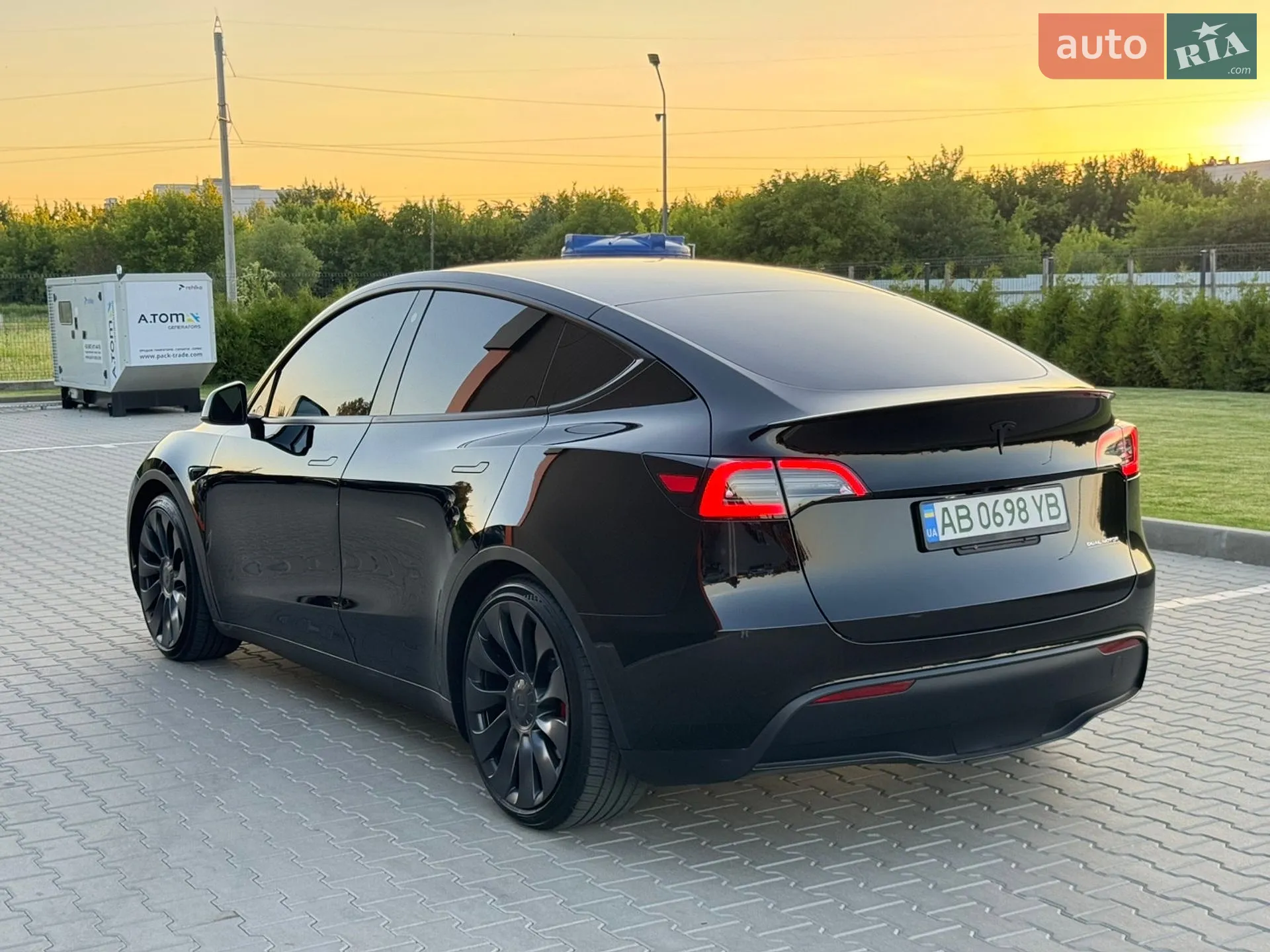 2023 Tesla Model Y - мініатюра 10