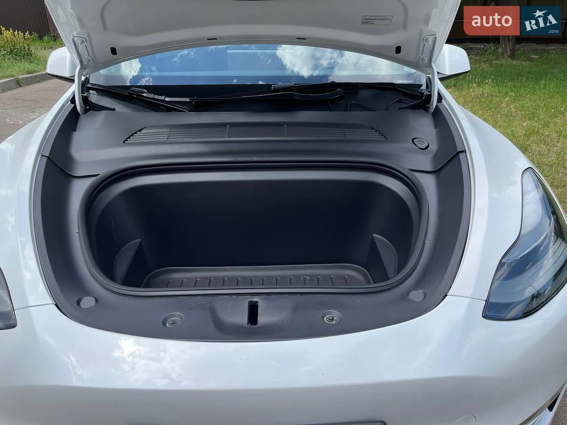 2024 Tesla Model Y - мініатюра 6