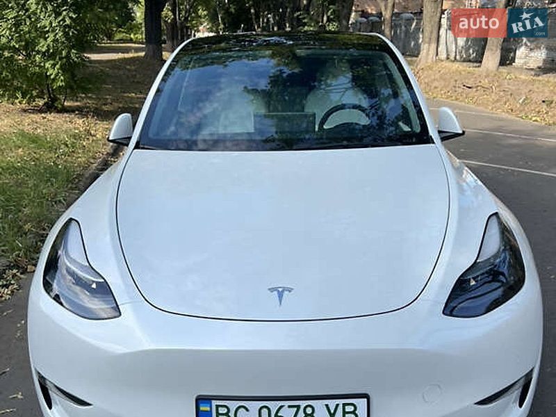 Внедорожник / Кроссовер Tesla Model Y 2022 в Ужгороде