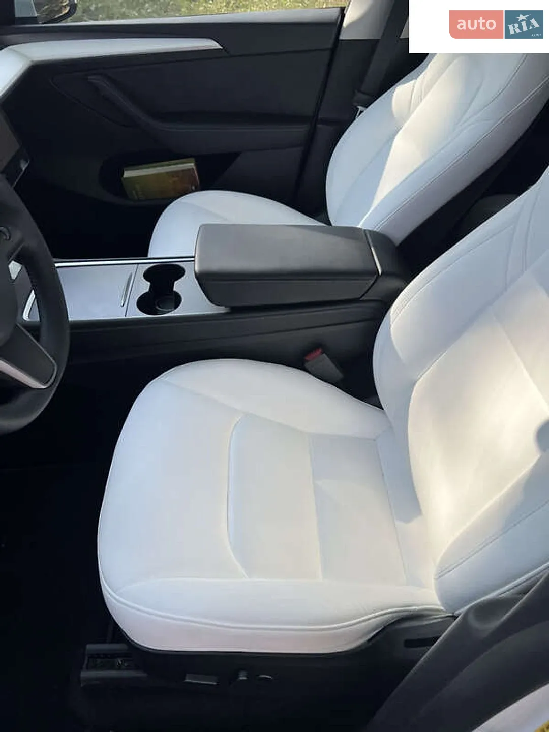 2022 Tesla Model Y - мініатюра 27
