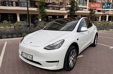 Позашляховик / Кросовер Tesla Model Y 2023 в Києві