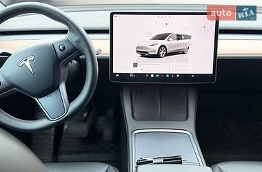 Внедорожник / Кроссовер Tesla Model Y 2023 в Киеве