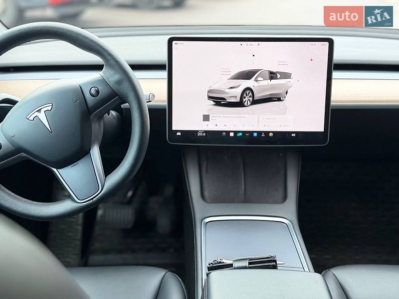 Внедорожник / Кроссовер Tesla Model Y 2023 в Киеве