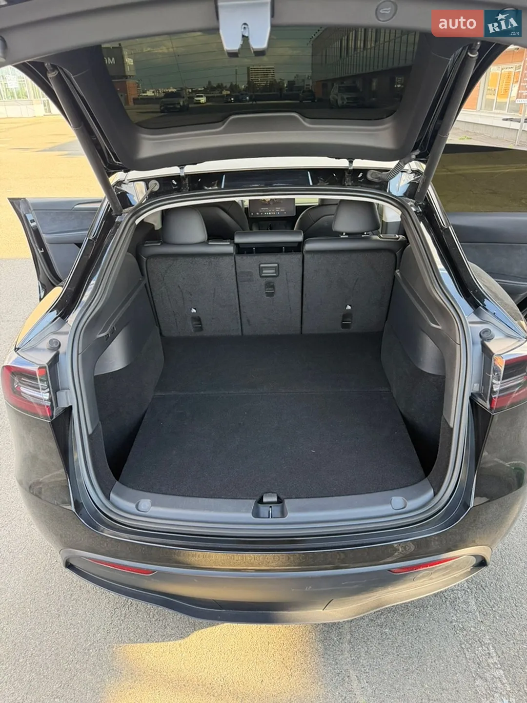 2023 Tesla Model Y - мініатюра 18