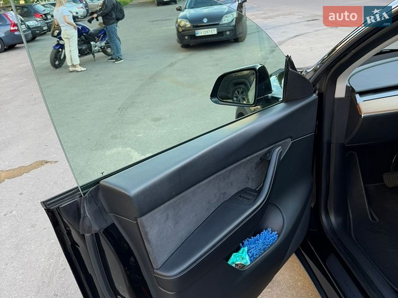 Внедорожник / Кроссовер Tesla Model Y 2022 в Хмельницком фото 35 Внедорожник / Кроссовер Tesla Model Y 2022 в Хмельницком