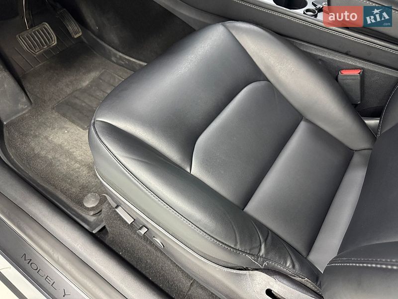 Внедорожник / Кроссовер Tesla Model Y 2021 в Одессе