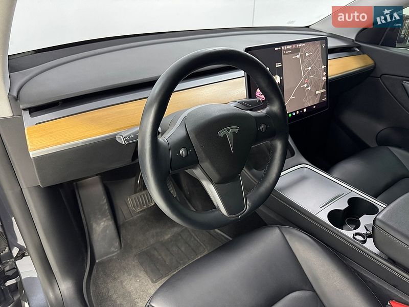 Внедорожник / Кроссовер Tesla Model Y 2021 в Одессе
