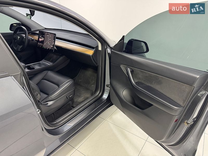 Внедорожник / Кроссовер Tesla Model Y 2021 в Одессе