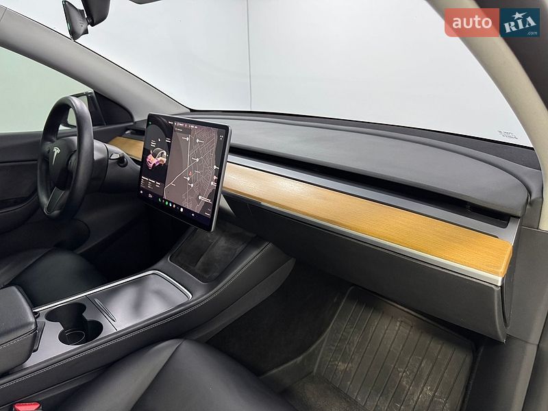 Внедорожник / Кроссовер Tesla Model Y 2021 в Одессе