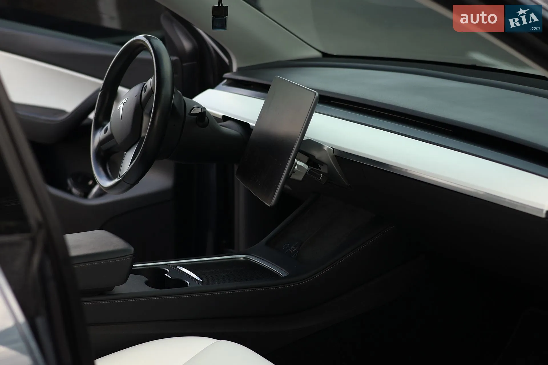 2022 Tesla Model Y - мініатюра 12