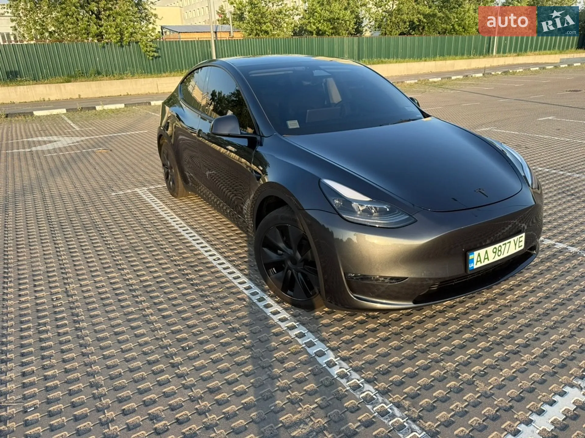2025 Tesla Model Y - мініатюра 6