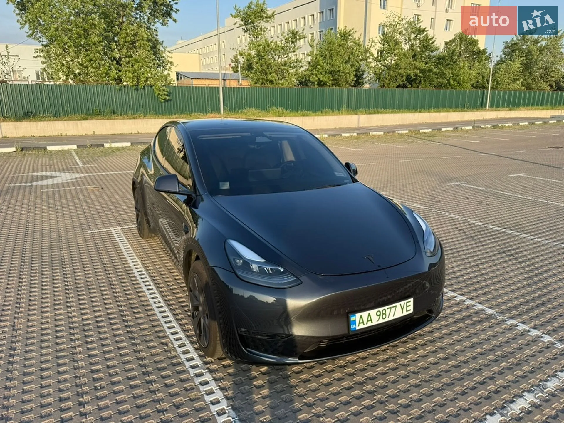 2025 Tesla Model Y - мініатюра 8