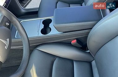 Позашляховик / Кросовер Tesla Model Y 2024 в Рівному