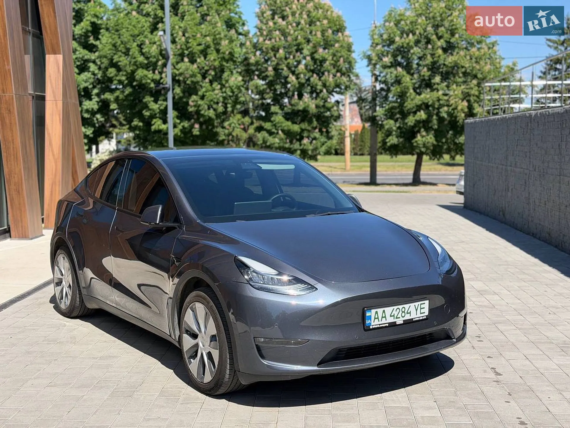 2021 Tesla Model Y - мініатюра 3