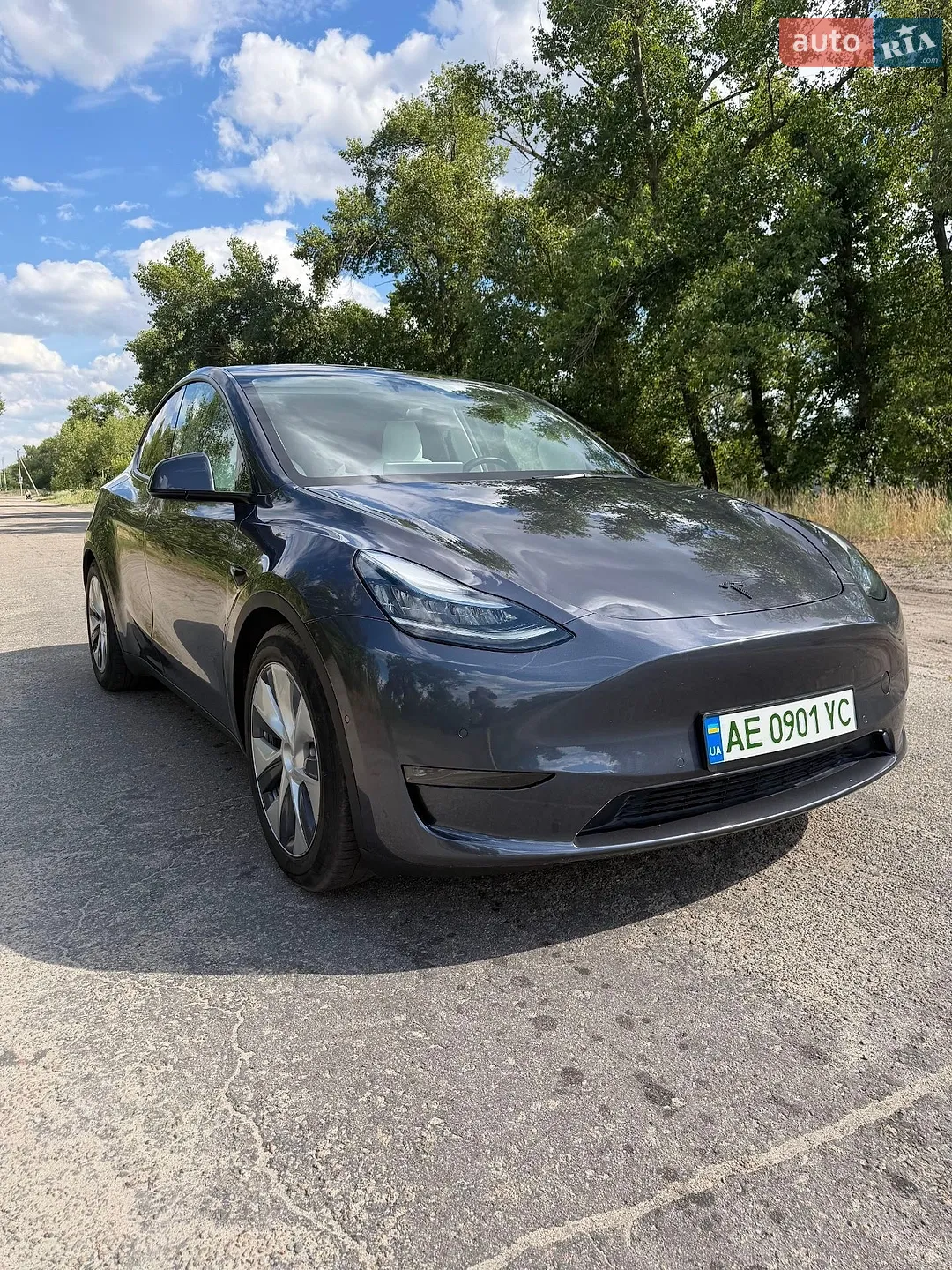 2020 Tesla Model Y - мініатюра 8