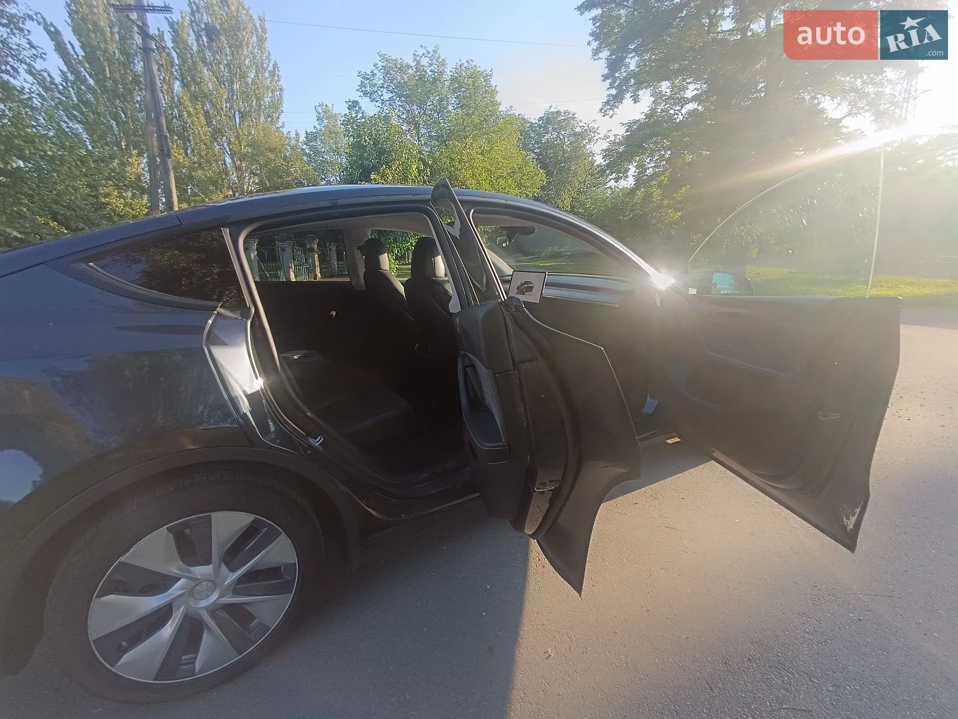 2024 Tesla Model Y - мініатюра 22