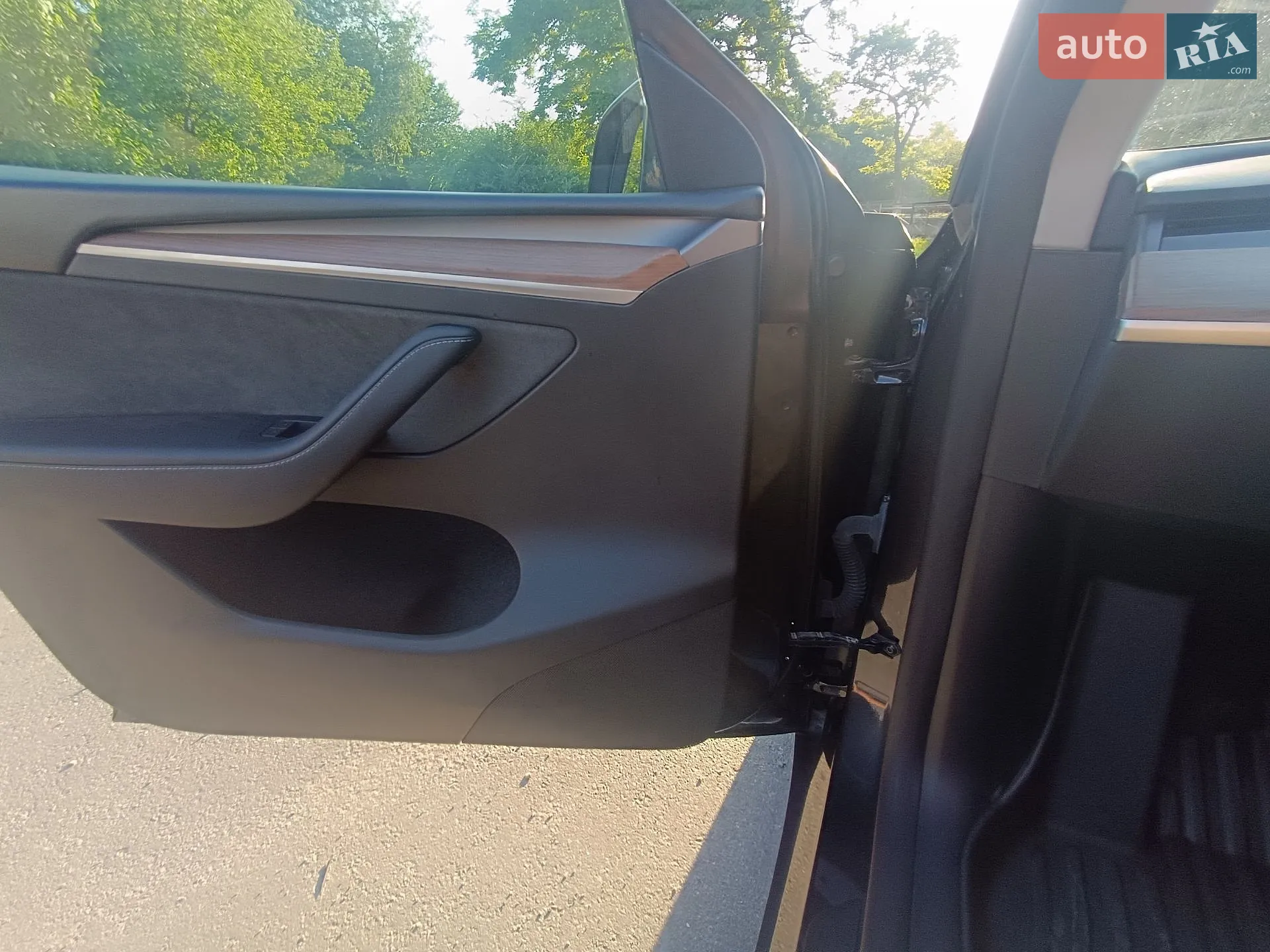 2024 Tesla Model Y - мініатюра 35