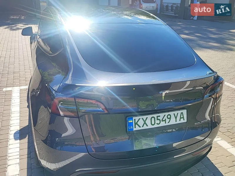 Tesla Model Y 2025 VIN 7SAYGDEF2SA366176 фото оголошення 15 з 37