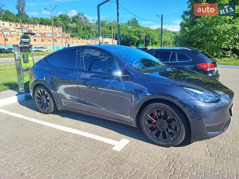 Tesla Model Y 2025 VIN 7SAYGDEF2SA366176 фото оголошення 20 з 37