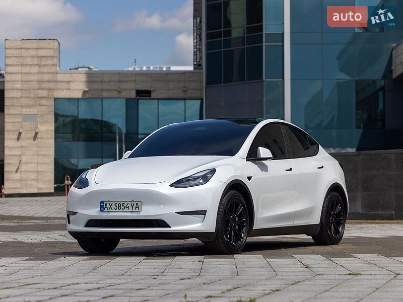 Позашляховик / Кросовер Tesla Model Y 2021 в Харкові