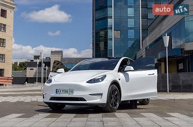 Позашляховик / Кросовер Tesla Model Y 2021 в Харкові