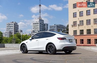 Позашляховик / Кросовер Tesla Model Y 2021 в Харкові