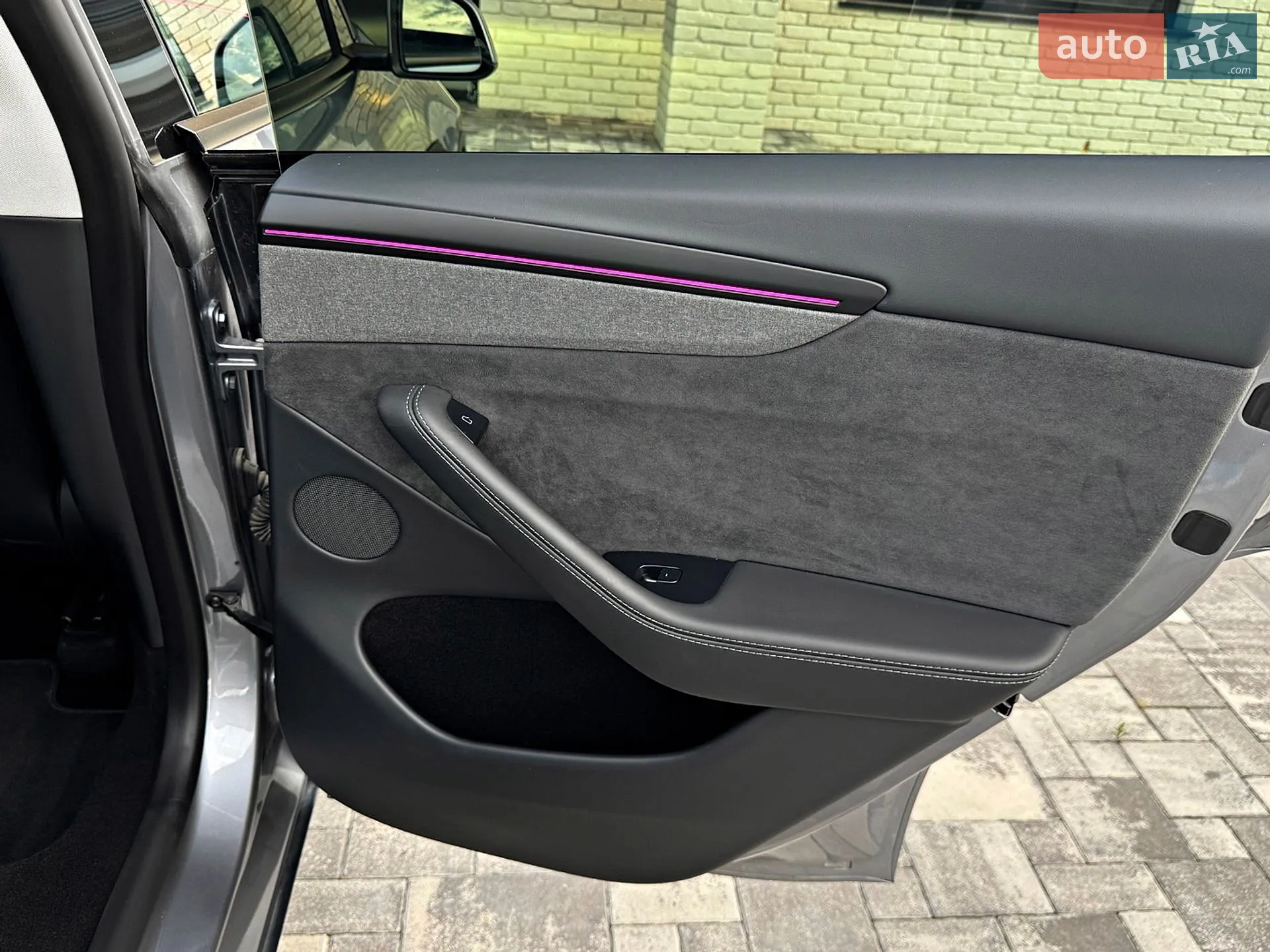 2025 Tesla Model Y - мініатюра 21